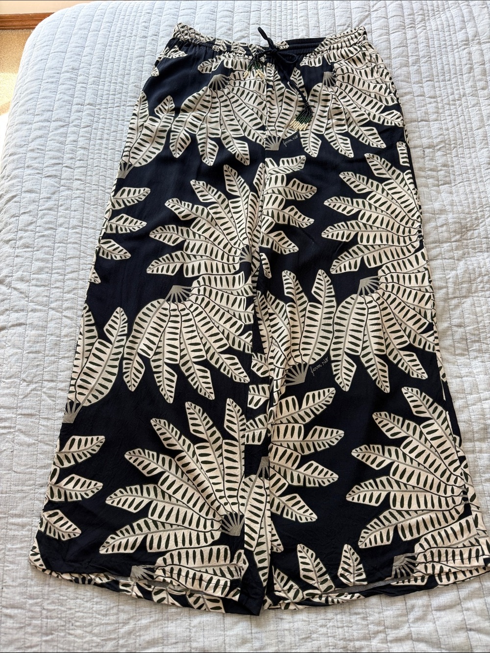 FARM Rio for Anthropologie - Navy & Cream Wide Leg Tropical Print Pants